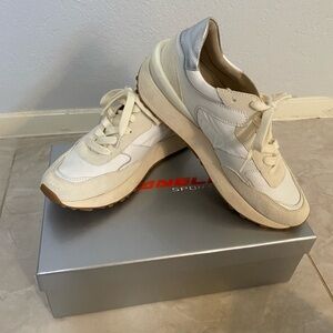 Vaneli Sport Alex Suede Sneaker White Cream Combo Size 8 women’s